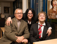 v.l.n.r. Joachim Pock (Hausleiter Haus St. Elisabeth), Victoria Doppler (Ability Managerin Bereich Pflege), Matthias (Sozialbegleiter im Haus St. Elisabeth)
