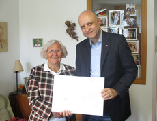 Frau Januschka feierte ihren 90. Geburtstag im Haus St. Klemens. 