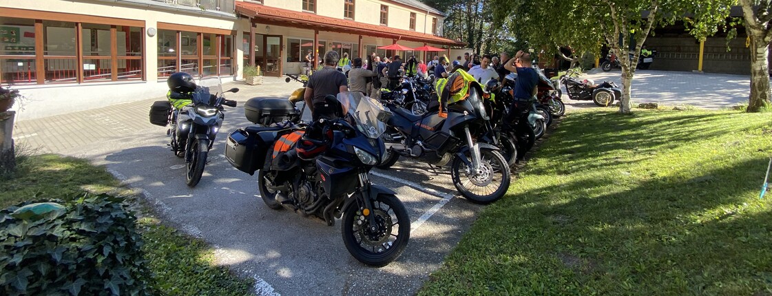 Boxenstopp im Caritas Haus Vitus im Rahmen der Benefiz Motorrad-Tour“100 Jahre Burgenland” des Rotary Club Eisenstadt und des IFMR – International Fellowship of Motorcycling Rotarians.