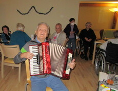 Unsere Bewohner*innen und Mitarbeiter*innen bei der Halloweenparty im Caritas Haus Elisabeth in Rechnitz.
