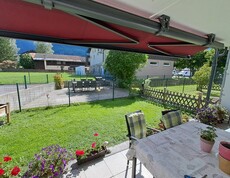 Mit Blick ins Grüne  Eine Terrasse ins Grüne