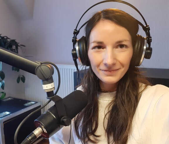 Moderatorin Stefanie Weigerstorfer