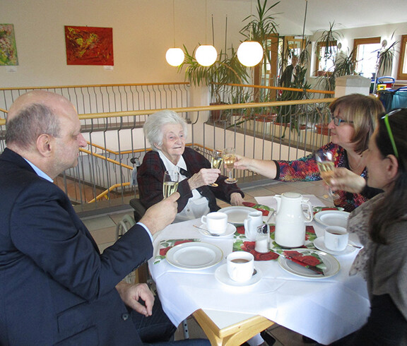 Happy Birthday, liebe Frau Paltl!