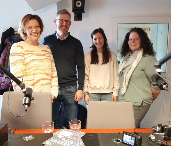 Dr.in Doris Lieba-Samal, Dr. Stefan Iglseder von der NeuroWerkstatt Gallneukirchen, Stefanie, Martina Prieschl von den Mobilen Pflegediensten