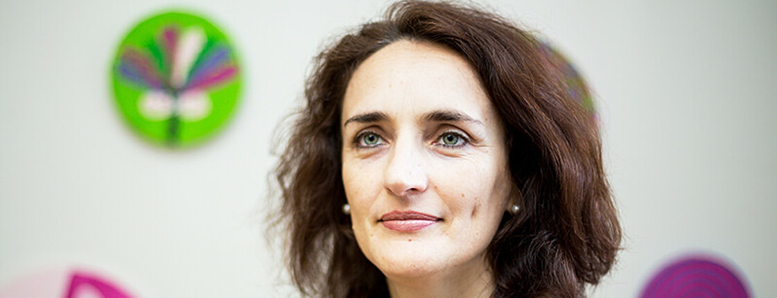 Mirsada Tutic, Leiterin der Grünen Etage im Haus Schönbrunn, erzählt von der Flucht aus Ihrer Heimat Bosnien