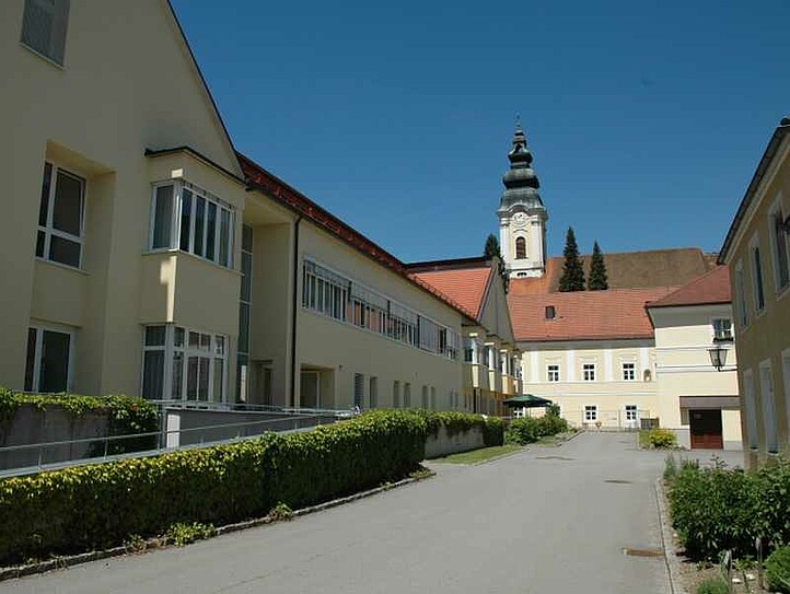Seniorenwohnhaus St. Bernhard